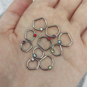 D-кольцо 1,2 мм. Титан. Шарик с кристаллом. DBCRTC16