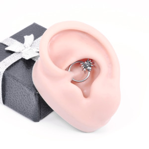 Кольцо сегментное 1,2 мм кликер для пирсинга септума. Паук. HSEG0649